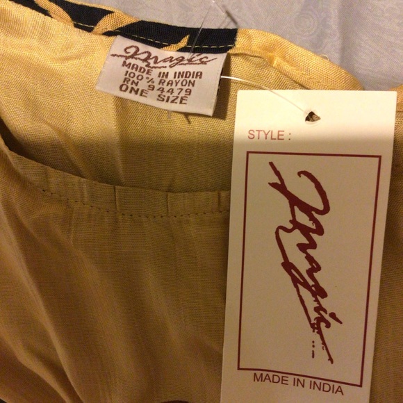 Magic. Long Tunic w Ethnic Design. OS. NWT. - Picture 8 of 8